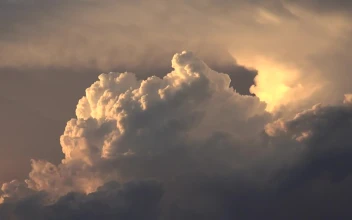 Video Stock Clouds Moving In The Afternoon Sky For PC
