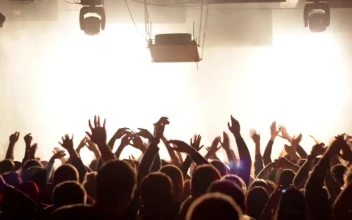 Stock Video Crowd Clapping In In A Music Concert For PC