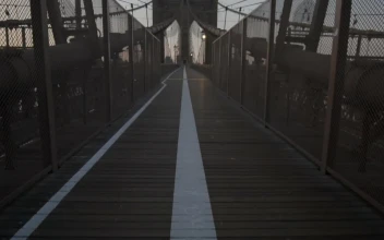 Stock Video Crossing The Empty Brooklyn Bridge For PC