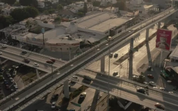 Stock Video Crossing Of Streets And Roads In The City In An For PC
