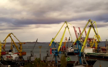 Stock Video Cranes At Seaport Working On A Cloudy Day For PC