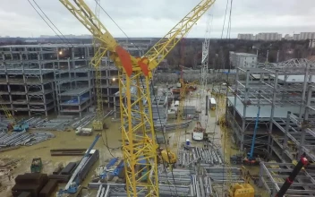 Stock Video Crane Lifting Building Frames For PC