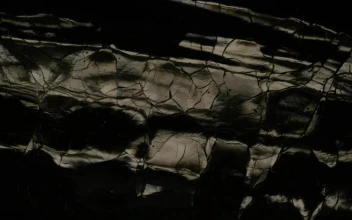 Stock Video Cracked Texture With Diffused Light For PC