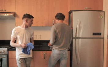 Stock Video Couple Washing The Dishes For PC