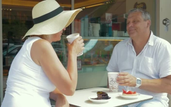 Stock Video Couple Taking A Photo In A Cafe For PC