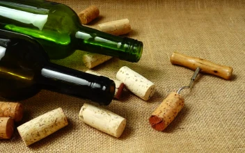 Stock Video Corks Falling Onto A Table For PC