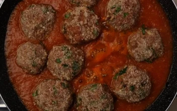 Stock Video Cooking Meat Balls In Sauce For PC