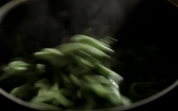 Stock Video Cooking Green Pasta For PC