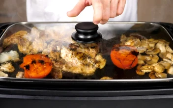 Stock Video Cooking Chicken And Mushrooms Outside For PC