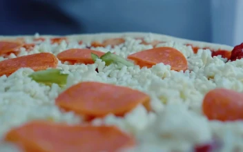Stock Video Cooking A Pepperoni Pizza For PC