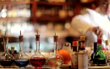 Stock Video Containers And Bottles In A Bar For PC