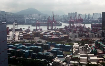 Stock Video Container Port On Peak Hour In Hong Kong For PC