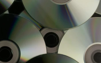 Stock Video Compact Discs Spinning Slowly For PC