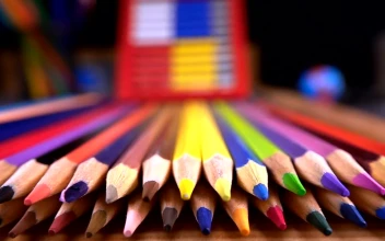 Stock Video Colored Pencils Shallow Focus For PC