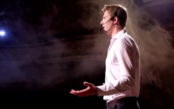 Stock Video Coach Giving A Talk In An Auditorium For PC