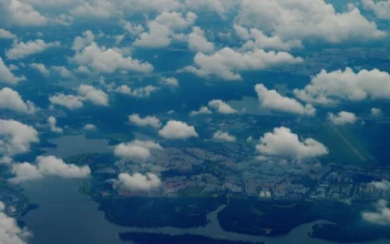 Stock Video Cloudy Sky And City View From The Airplane For PC