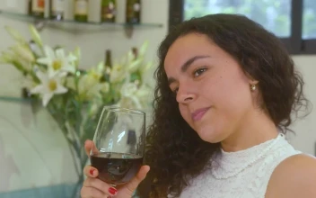 Stock Video Face Of A Happy Girl During A Romantic Date For PC