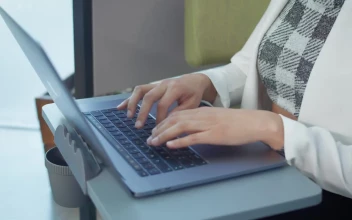 Stock Video Entrepreneur Woman Typing On Her Laptop For PC