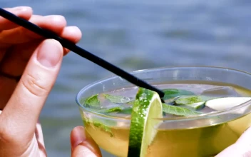 Stock Video Enjoying A Mojito For PC