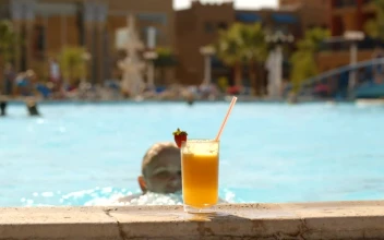 Stock Video Enjoying A Cocktail In The Pool For PC