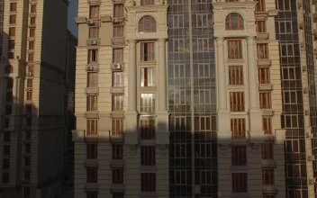 Stock Video Elegant Apartment Buildings For PC