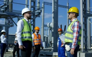 Stock Video Electrical Workers In Power Plant For PC