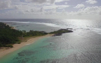 Stock Video Drone Along The Coast Of The Indian Ocean For PC