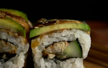 Stock Video Dragon Sushi Rolls For PC