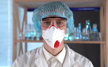 Stock Video Doctor Adjusting A Syringe For PC