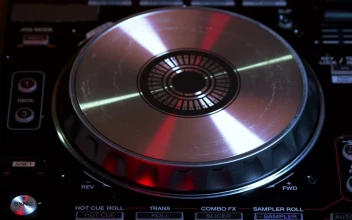 Stock Video Dj Using A Turntable For PC