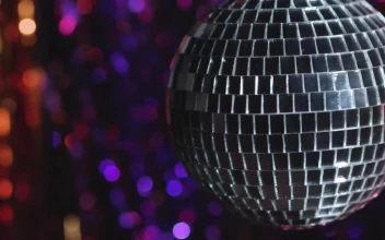 Stock Video Disco Ball Spinning For PC