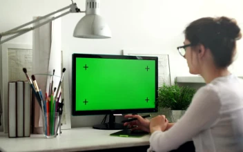 Stock Video Designer Working From Home Green Screen For PC