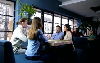Stock Video Friends Chatting At A Coffee Shop For PC