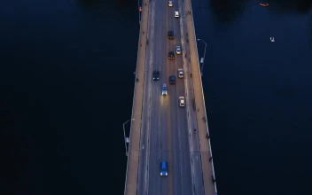 Stock Video Flying Over An Avenue In A Big City For PC