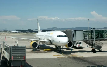 Stock Video Flight Getting Ready For Departure For PC