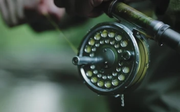 Stock Video Fishing Line Spinning And Splashing Water Drops For PC