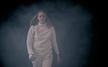 Stock Video Fencer Coming Head On Through Smoke To Fight For PC