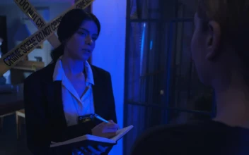 Stock Video Female Police Officer Interrogating A Person At A Crime Scene For PC