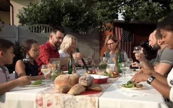 Stock Video Family Reunion Dinner In The Garden For PC