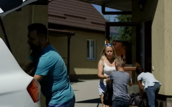 Stock Video Family Loading The Car With Vacation Luggage For PC