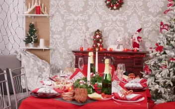 Stock Video Family Celebrating Christmas Together For PC