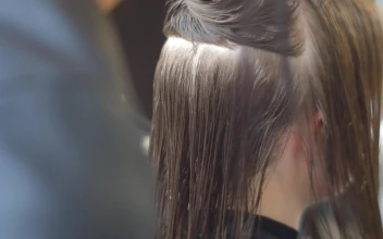 Stock Video Hairstylist Working With Wet Hair For PC