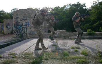 Stock Video Group Of Soldiers Laying Down For PC