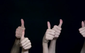 Stock Video Group Of People Giving A Thumbs Up For PC