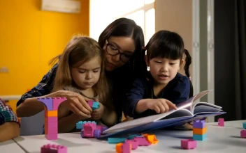 Stock Video Girls Learning Didactically With Their Teacher For PC