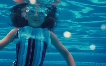 Stock Video Girl Underwater In A Pool For PC