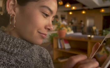 Stock Video Girl Seeing Her Tablet For PC