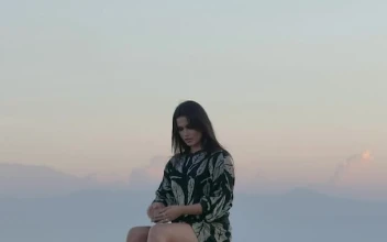 Stock Video Girl Posing For The Camera In The Middle Of Nowhere For PC