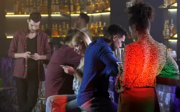 Stock Video Friends Using Their Phones While Out For PC