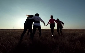 Stock Video Friends Running In The Countryside For PC